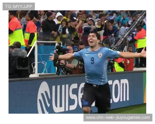 乌拉圭前锋力量型破门震撼观众的瞬间